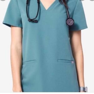 Figs limited edition HYDROGREEN scrub top 2 pockets